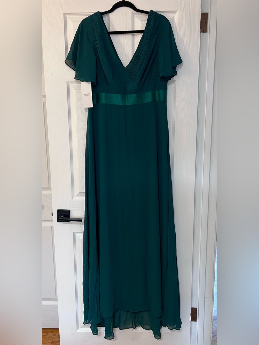 Dark Green V-Neck Chiffon Maxi Dress